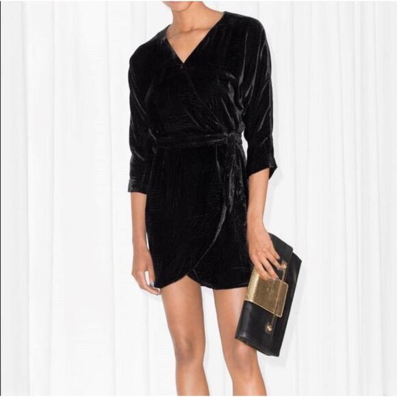 & Other Stories Dresses & Skirts - & Other Stories Black Velvet Micro Dot Tie Front Wrap Mini Dress Size 10 Vneck